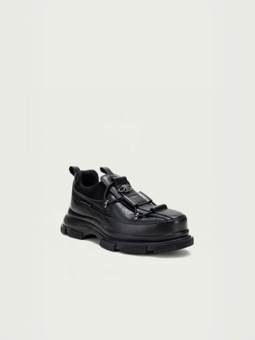 Black Gao Eva Tracker Sneaker