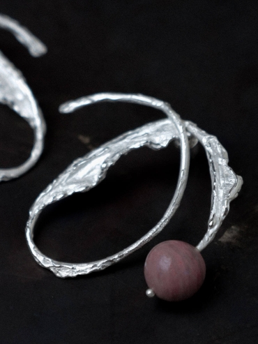 White Silver Rosy Stone Lovely Stud Earrings