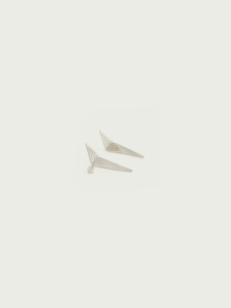 Filigree wings earrings