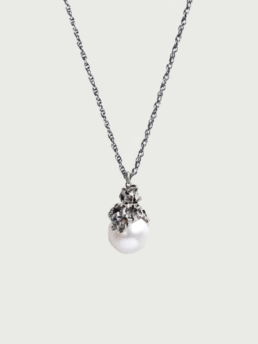 Brim pearl perfume bottle necklace