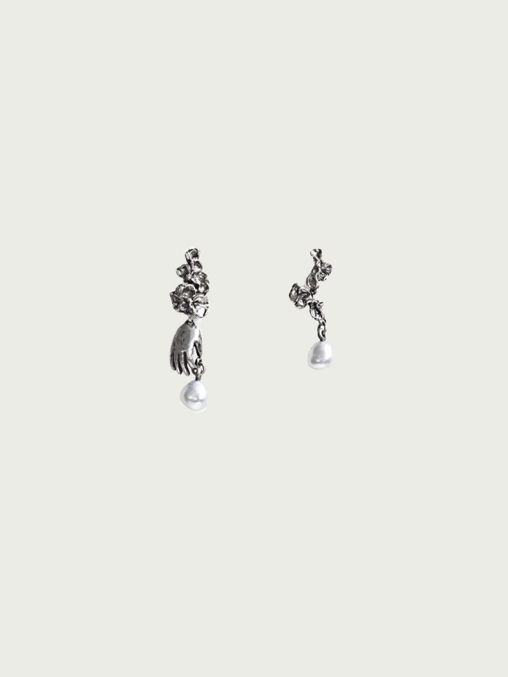 Sow earrings