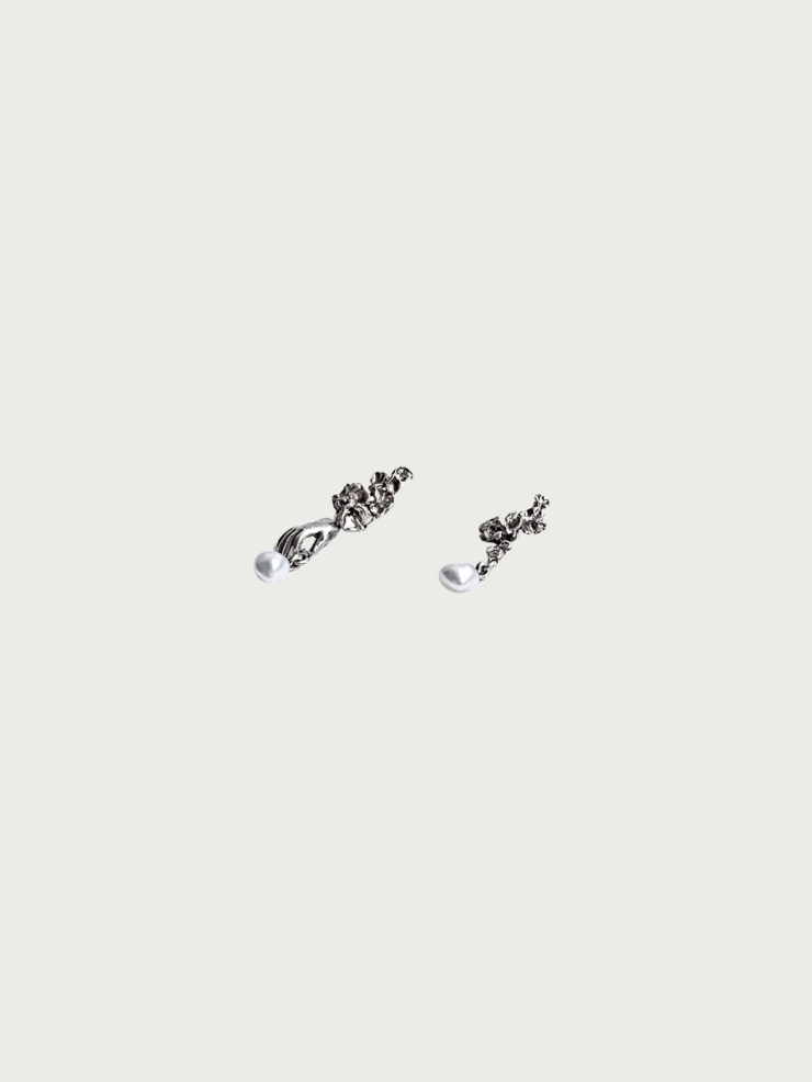 Sow earrings