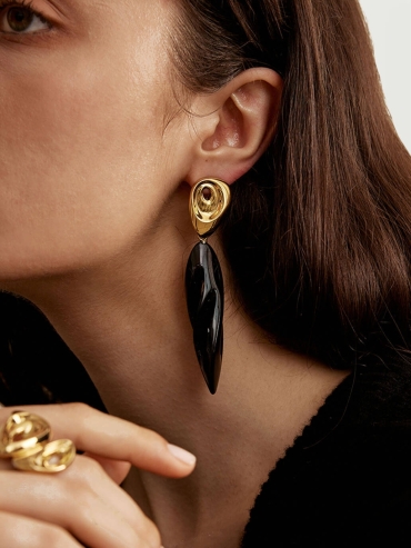 Windy Twisted Stone Earrings