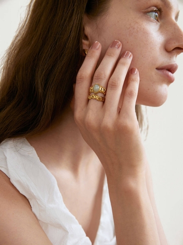 Gold Rock China Ring - set