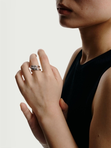 Silver Windy Spiral Diamond Ring