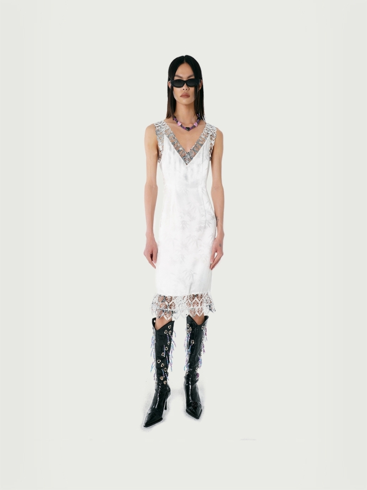 [FINAL SALE] V-neck sleeveless silk slip dress