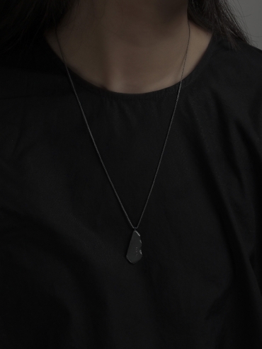 [FINAL SALE] Violet ceramic beading necklace