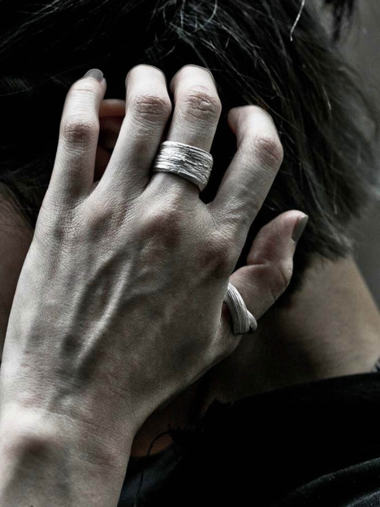 White hair ring