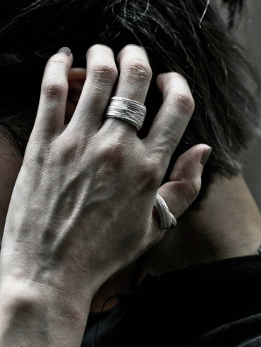 White hair ring