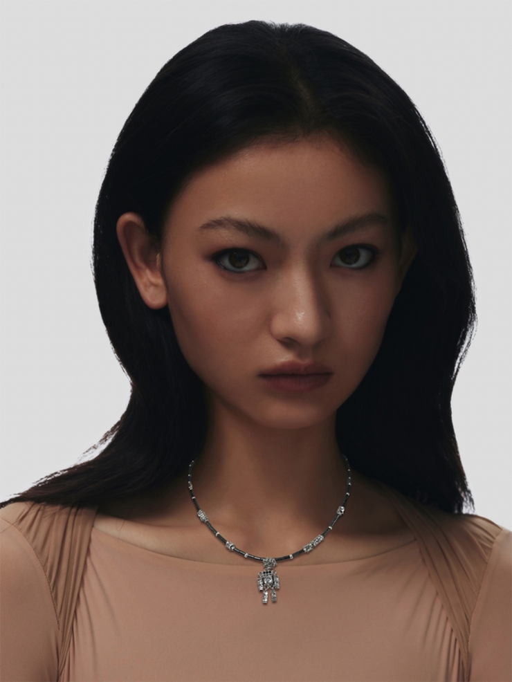 Karat robot pendant necklace