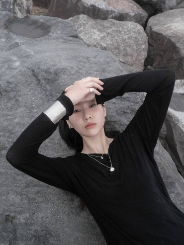 White Ocean Shadow Necklace