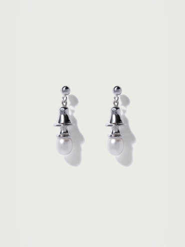Pearl bell silver earrings