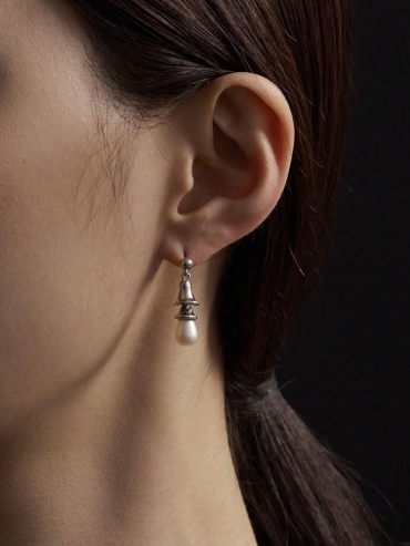 Pearl bell silver earrings