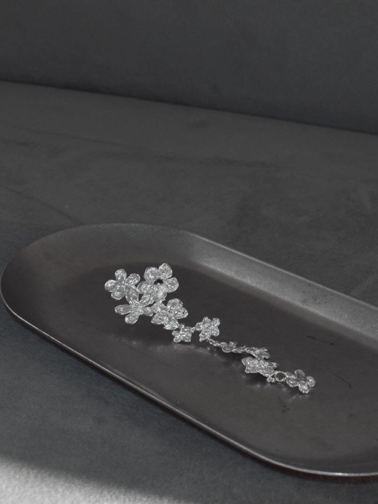 Pretty Little Floral Stud - Single