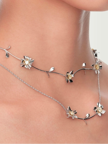 Silver Square Floral Choker