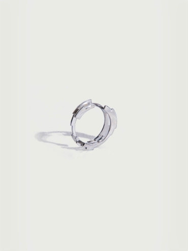 Silver fiber ring
