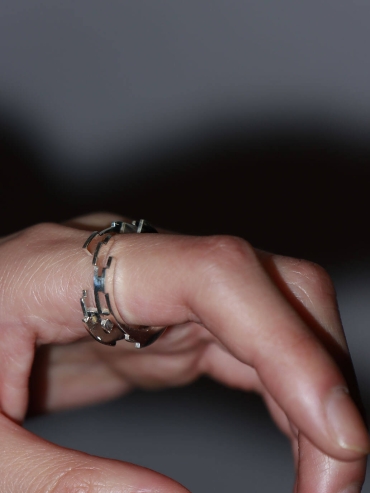 Silver fiber ring