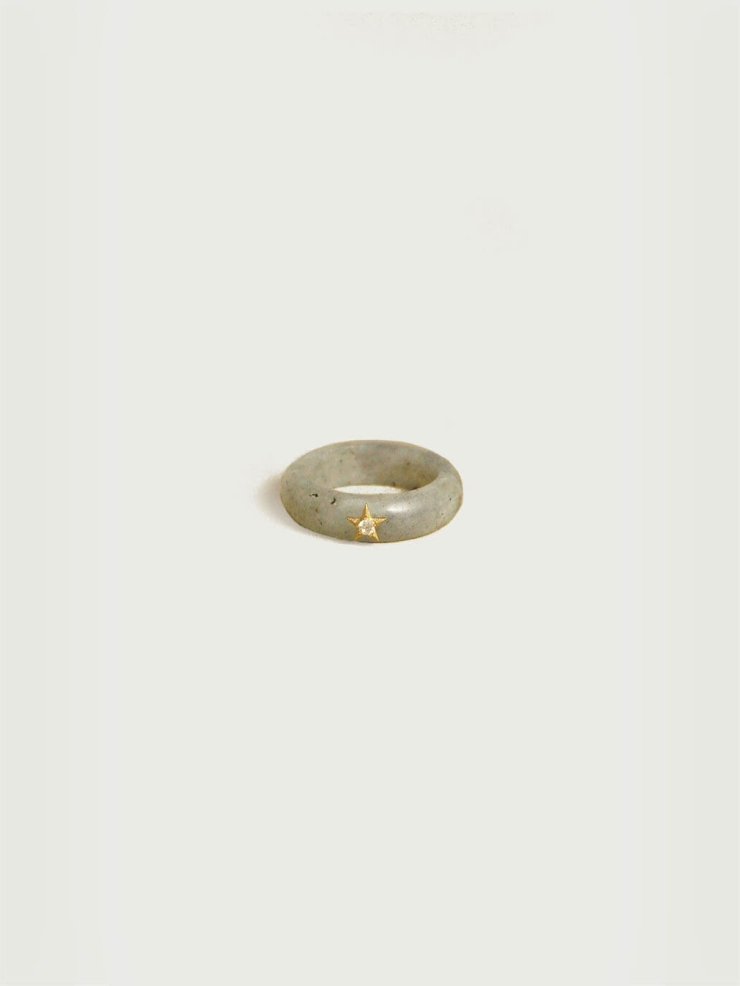 Gray Labradorite Star Ring