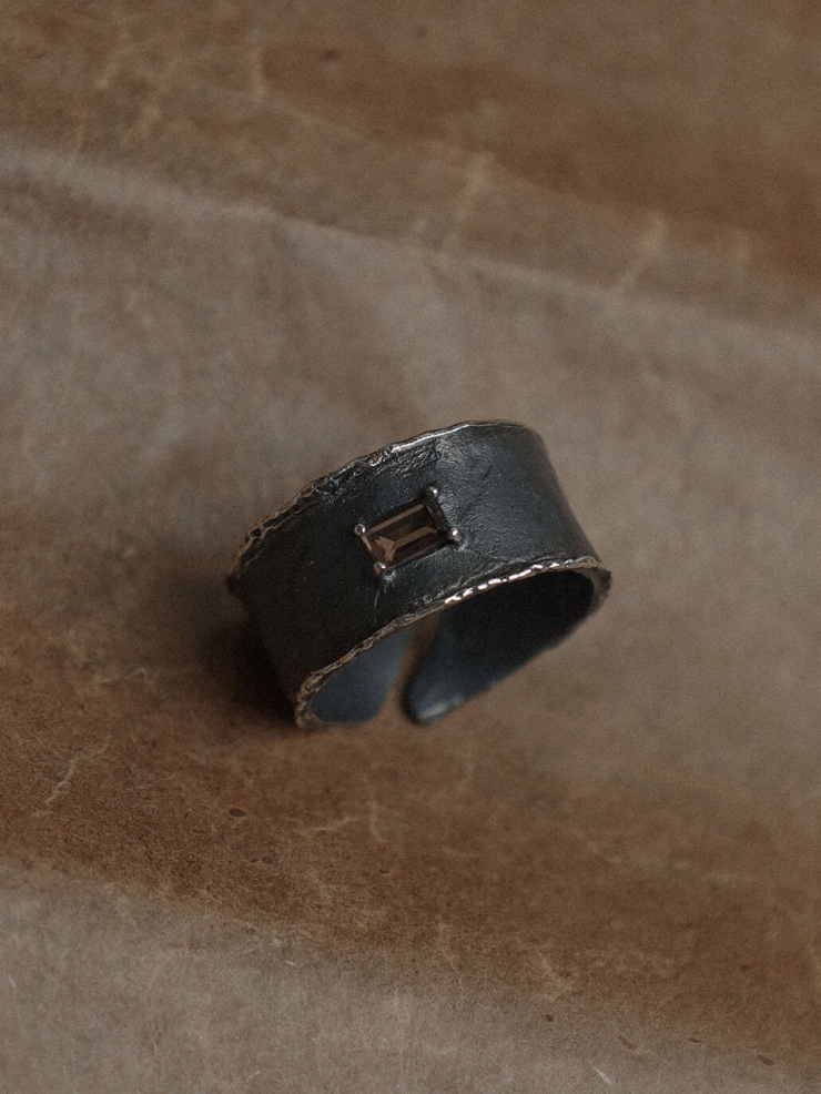 Black Corelight Ring