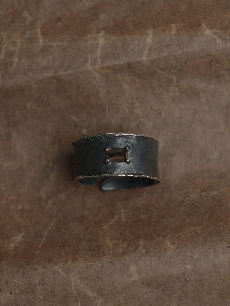 Black Corelight Ring