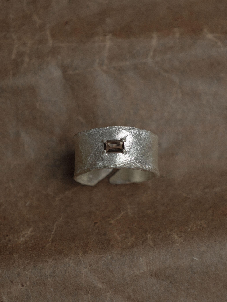Silver Smoky Corelight Ring