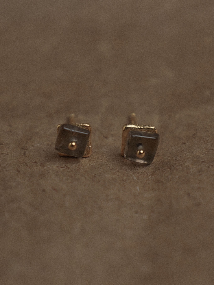 Gold Smoky Flicker Stud Earrings