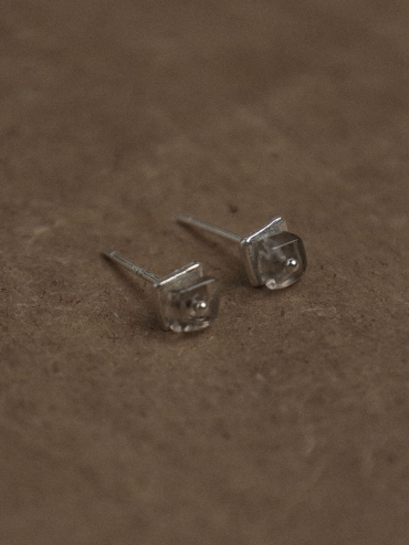 Silver Smoky Flicker Stud Earrings