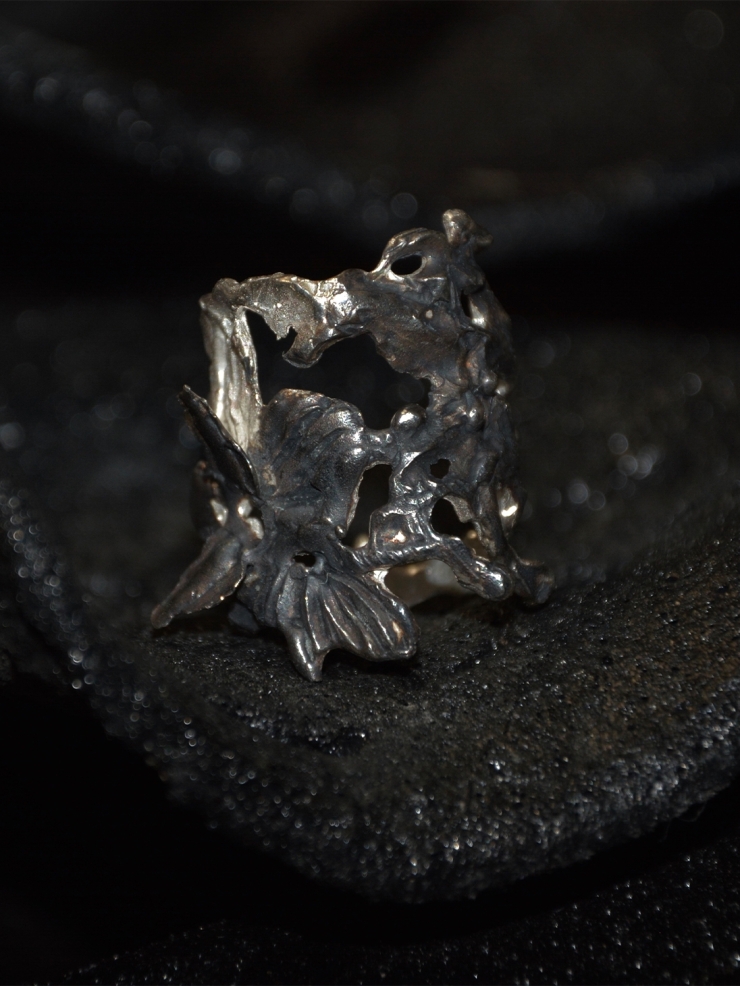 AOKINSIDE Black Rimu Ring