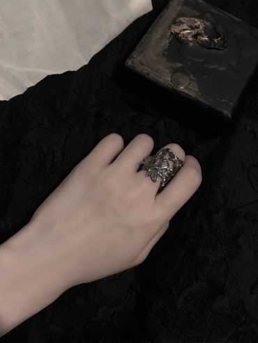AOKINSIDE Black Rimu Ring