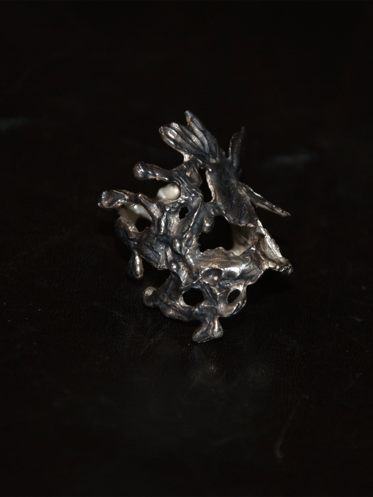 AOKINSIDE Black Rimu Ring