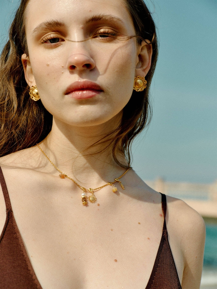 Gold Chasing Sunlight Wave Necklace