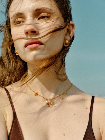 Gold Chasing Sunlight Wave Necklace
