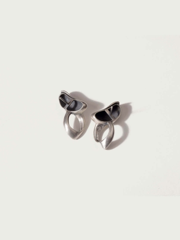 Silver Twisted Cut-Out Oval Earrings