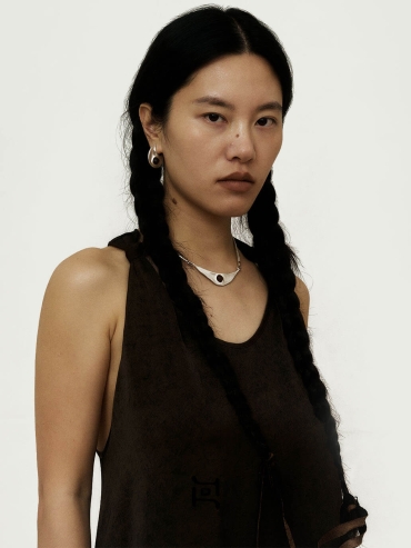 Silver Orbit Curve Necklace