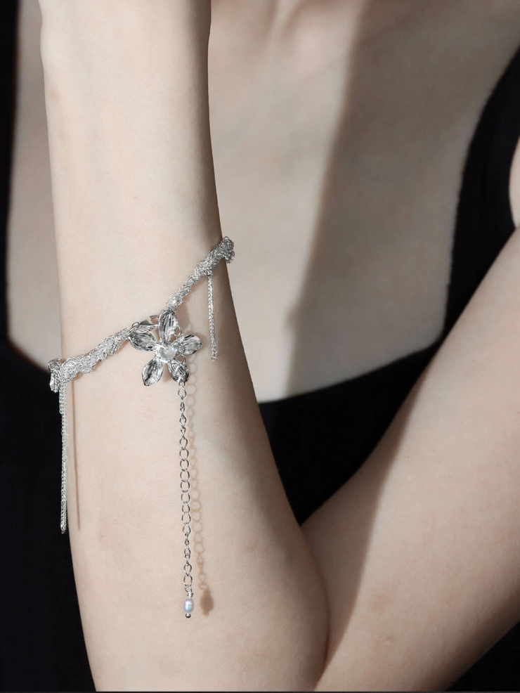 Silver Five-Leaf Clover Bracelet