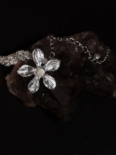 Silver Five-Leaf Clover Bracelet