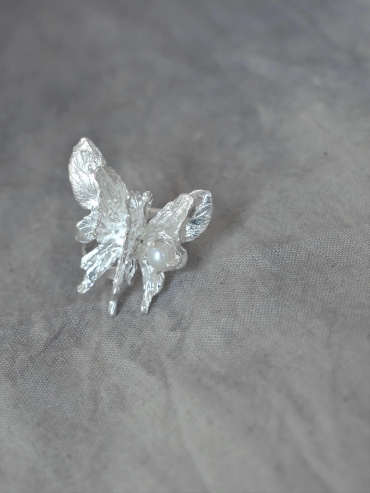 Silver Pearl Butterfly Ring