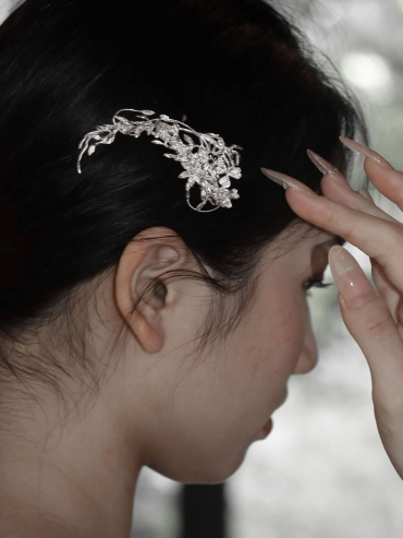 Silver Cloud Bloom Hair Clip-Single