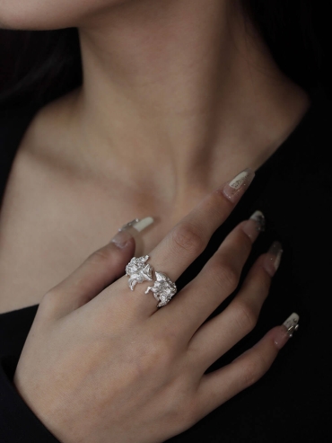 Silver Fox in Bloom Ring