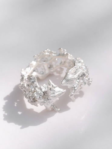 Silver Fox in Bloom Ring