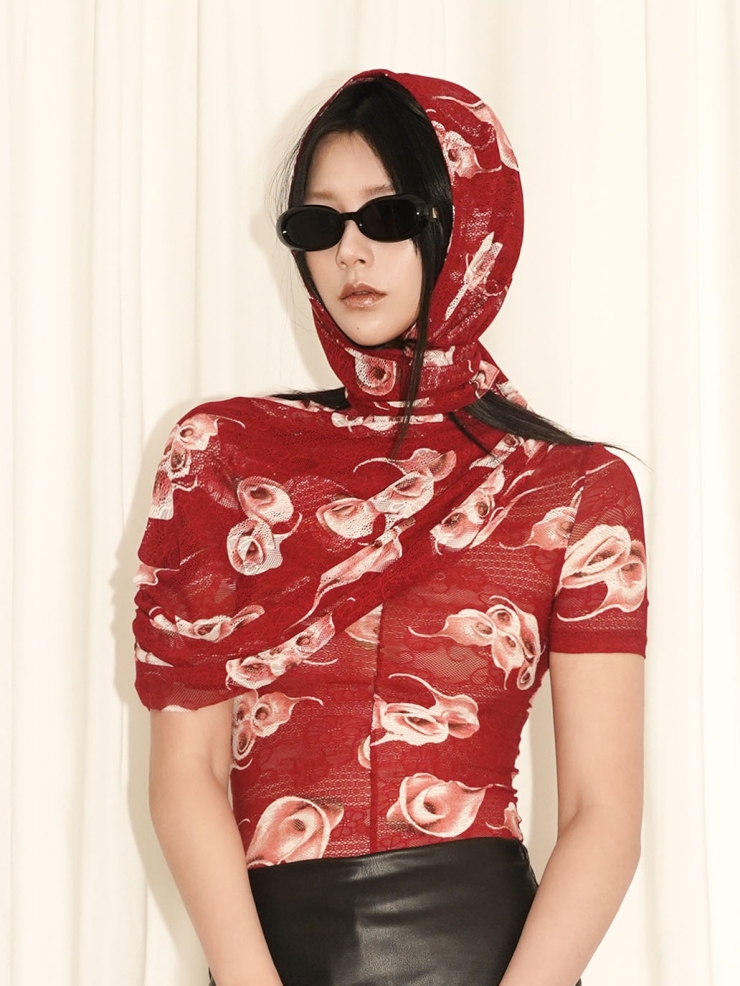 Red Lace Print Triangle Hair Scarf