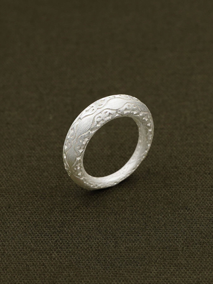 Silver Slit Of Light Ring