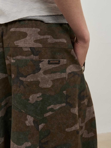 Camouflage Washed  Wide-Leg Cargo Pants