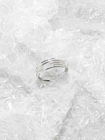 Item 003 Ring