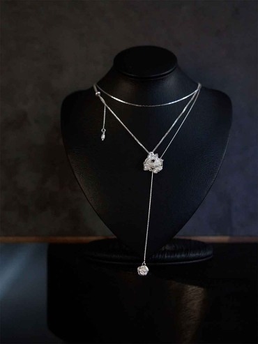 Double Rose Necklace