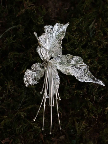 Iris in Spring Earring -Single