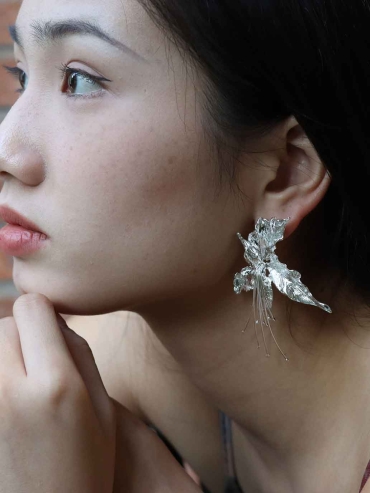 Iris in Spring Earring -Single