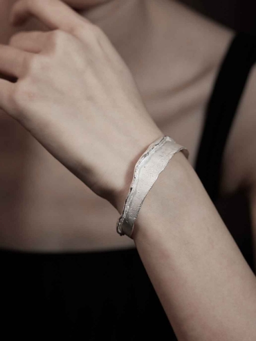 Long Teardrop Bracelet