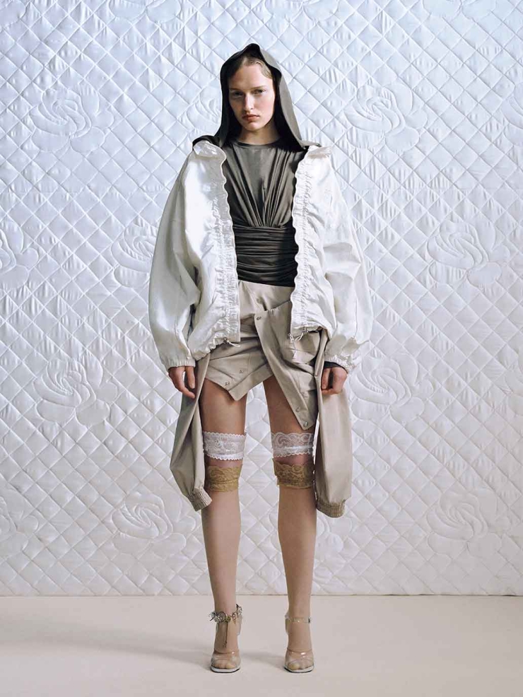 White Gathering Zip Sport Loose Jacket