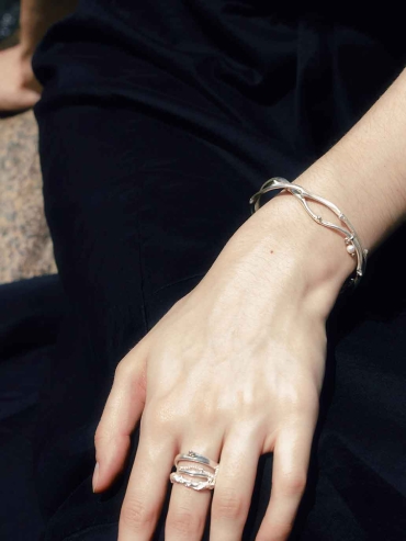 Silver Thorn Chain Ring
